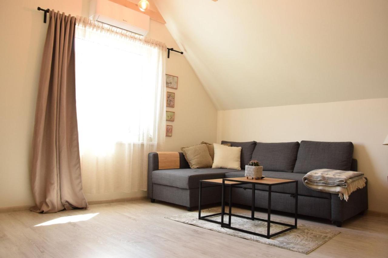A&J Apartments Клайпеда Екстериор снимка